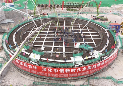 5月19日，田灣核電站7號機組澆筑混凝土現(xiàn)場。  （圖片來源：人民視覺）