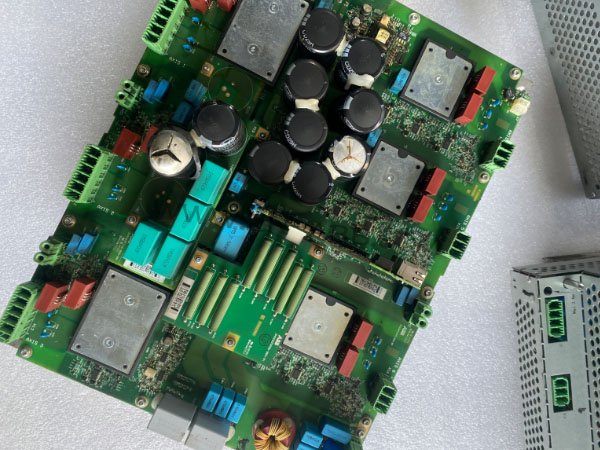 ABB機(jī)器人驅(qū)動器無法啟動故障維修